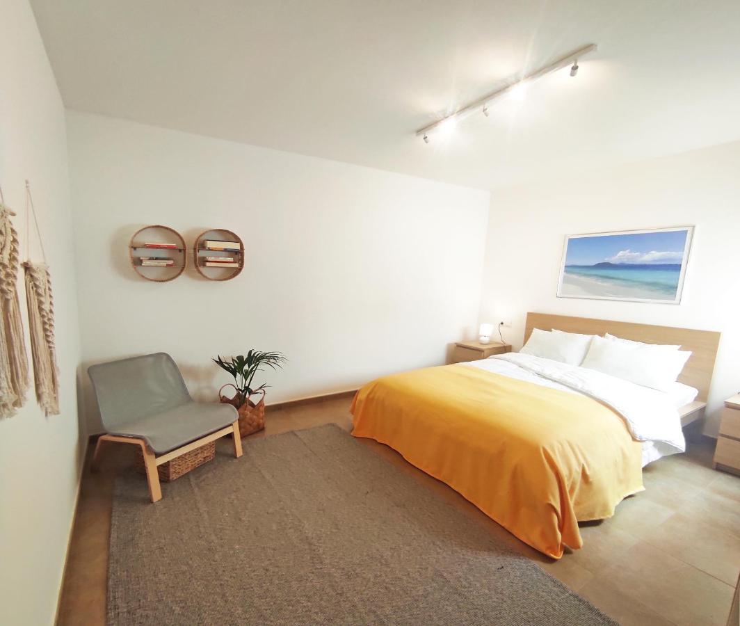 Apartamento con azotea privada #TheFunnyCactus Apartamento Puerto del Rosario  Exterior foto